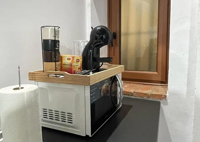 Caleros 8 - 1 Lägenhet *