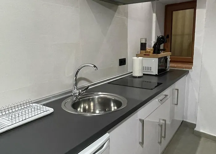 Caleros 8 - 1 Lägenhet